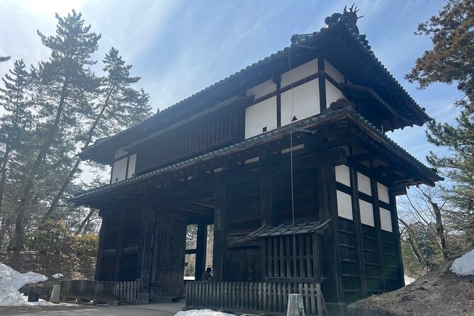 Half-Day Hirosaki Castle and Samurai House Tour With Guide - Itinerary Overview