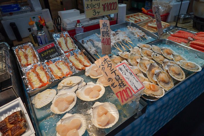 Kuromon Market Food Walking Tour in Osaka