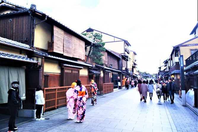 Kyoto and Nara Fully Satisfying Two-Day Tour - Day 1: Exploring Kyoto