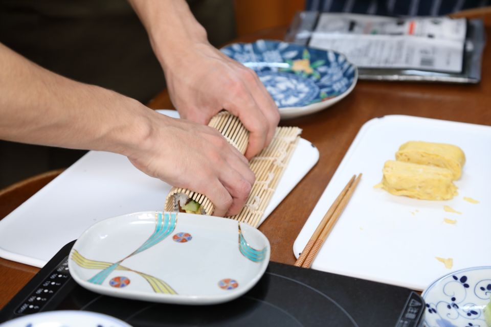 Kyoto: Japanese Cooking Class With Licensed Guide - Activity Details and Logistics