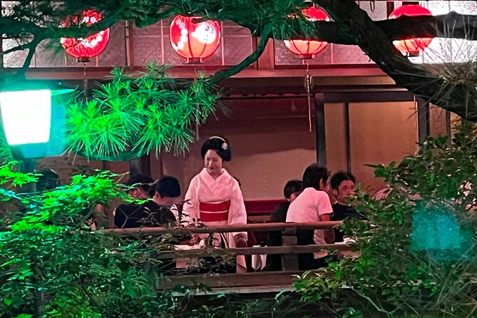 Private Kyoto Local Sake Stand and Maiko Beer Garden Tour - Tour Details