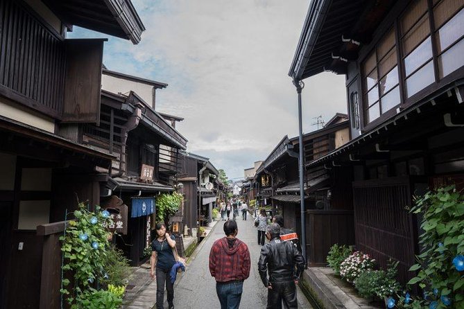 Takayama Full-Day Private Tour With Government Licensed Guide - Tour Details