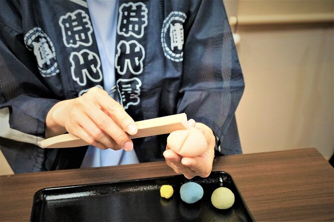 Tokyo Japanese Sweets Making Experience Tour With Licensed Guide - Tour Highlights