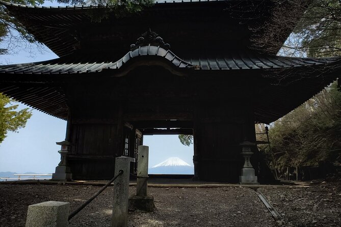2-Day Private Guided Overnight Hike & Buddhist Temple Stay in Shichimenzan - Quick Takeaways