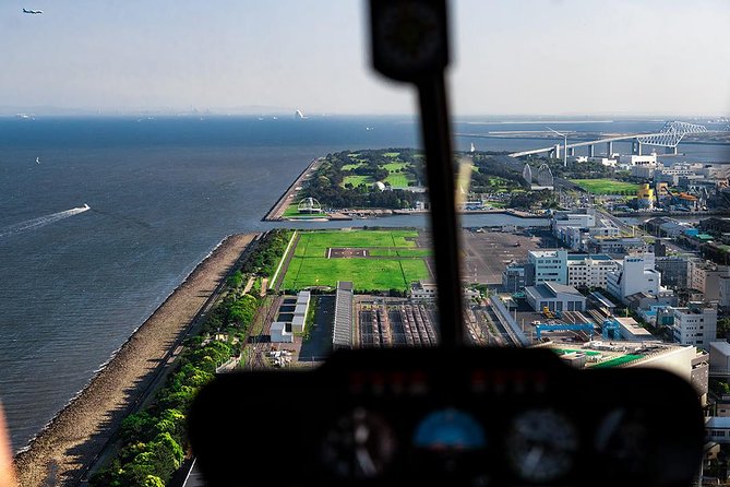 [10 Minutes] Tokyo Day Tour: Helicopter Flight Over Tokyo Bay - Meeting and Pickup