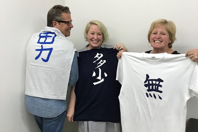 Calligraphy and Make Your Own Kanji T-Shirt in Kyoto - Silkscreen-Printed Kanji T-Shirt Creation