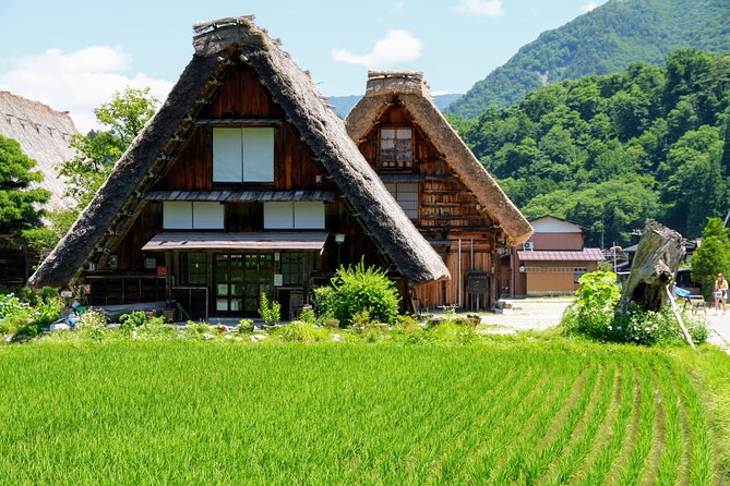 Kanazawa Takayama (片道) - シラカワゴ（プライベートツアー）を含む - Traditional Thatched-Roof Houses