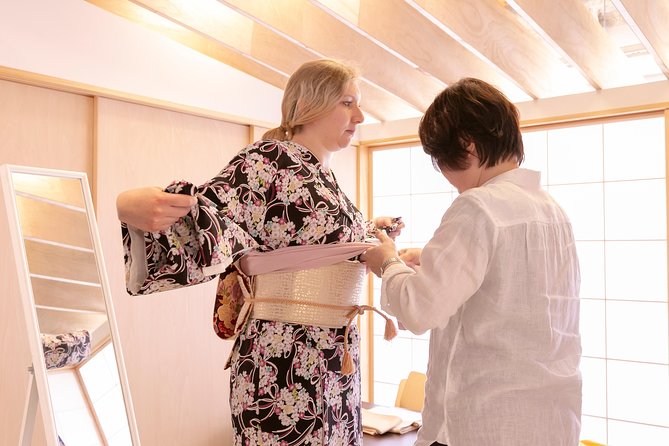 Kimono Experience 1 Hour Course - Accessibility Information