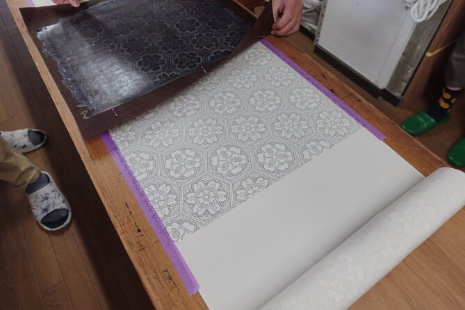 Licensed Guide Tokyo Traditional Dyeing Experience Tour - Tour Details