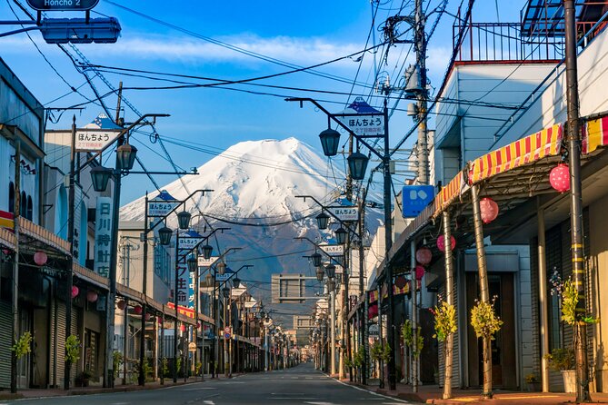 Mt Fuji, Arakurayama Sengen Park and Oshino Hakkai Guided Tour - Important Reminders