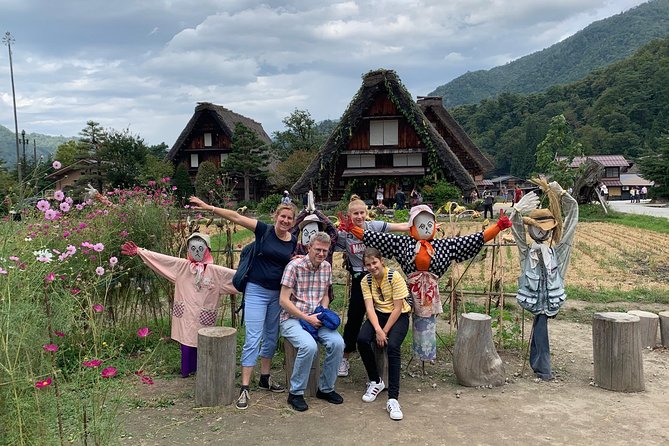 Small-Group 2-4 Hour Walking Tour: UNESCO-Listed Shirakawa-go  - Gifu Prefecture - Meeting Point and Duration