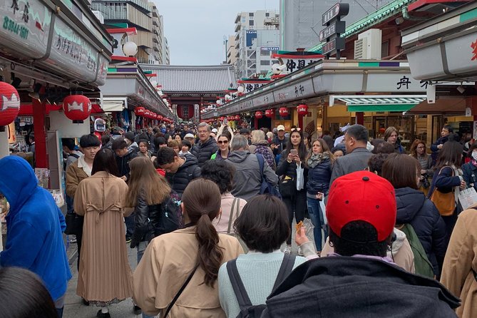 Tokyo Walking Tour 6 Hours (Tsukuji Fish Market, Asakusa, Ginza, Imperial Palace - Tsukiji Fish Market