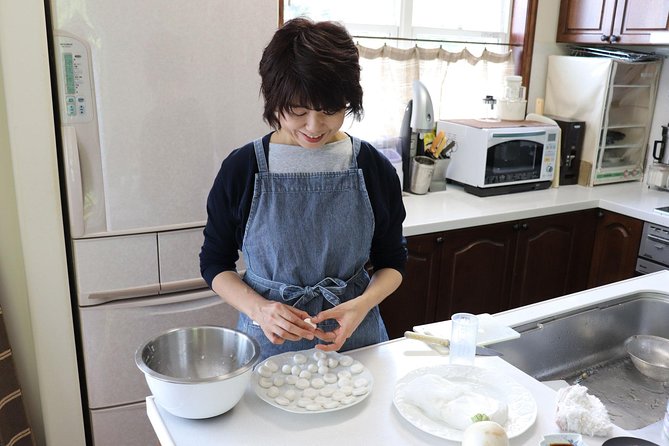 Enjoy a Cooking Lesson and Meal With a Local in Her Residential Sapporo Home - Meeting Point and End Point