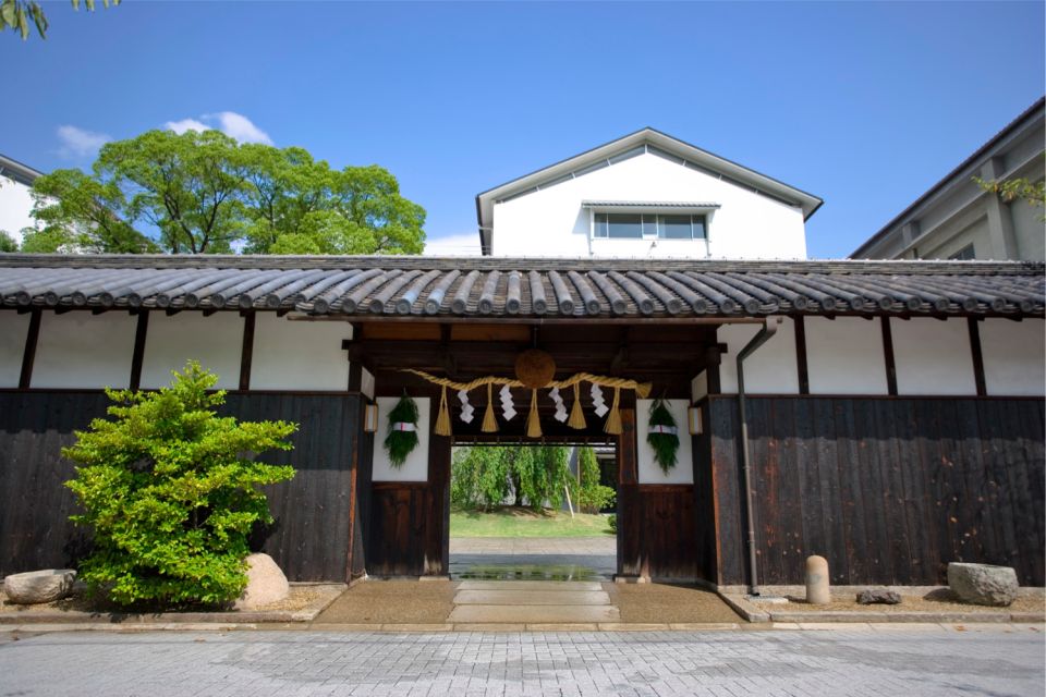 Kobe: Nada Sake Brewery District Private Walking Tour - Key Locations to Visit