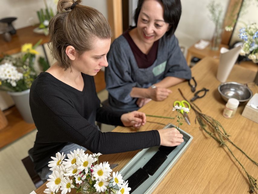 Kyoto: Local Home Visit Ikebana Private Class - Booking Details