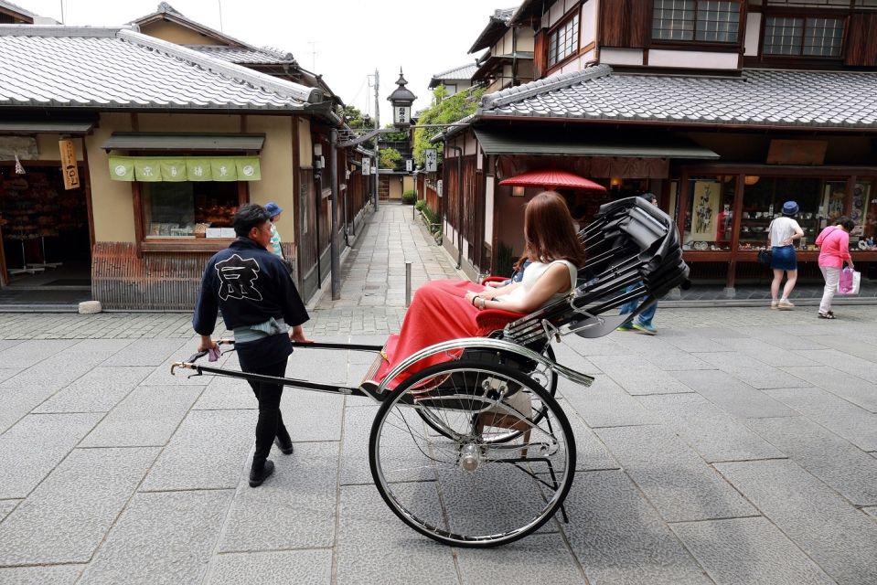 Kyoto: Private Rickshaw Tour of Gion and Higashiyama Area - Experience the Charm of Higashiyama