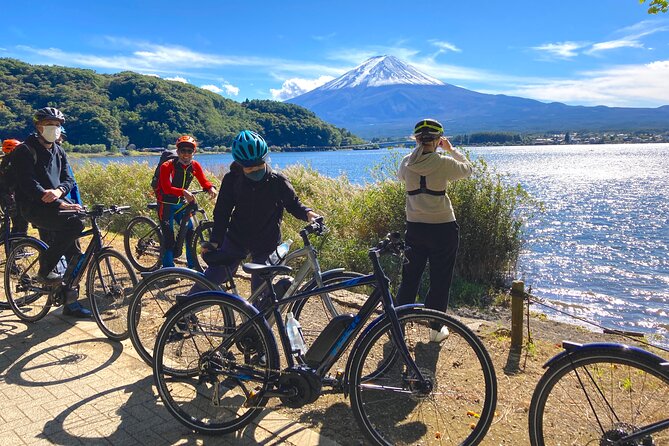 Lake Kawaguchi Explorer: E-Bike Guided Tour - Highlights of the E-Bike Guided Tour