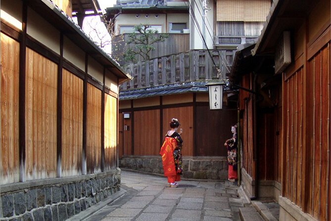 Private Kyoto Geisha Districts Walking Tour - Customization and Options Available