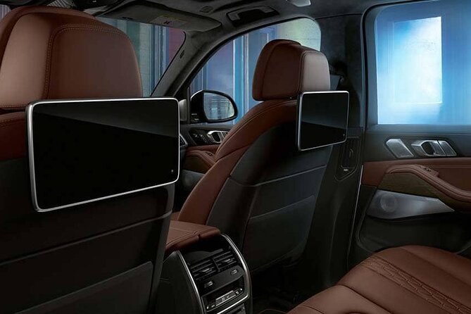Private Long Layover Experience in Luxury SUV (9-10 Hours) - In-Vehicle Amenities and Comfort