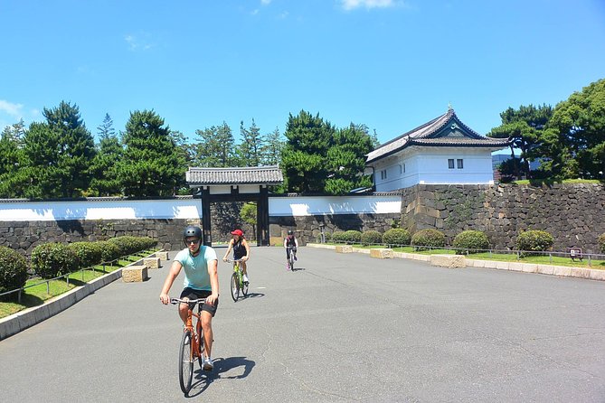 Tokyo Bike Tour With Meiji-Jingu Shrine, Aoyama Cemetery - Cycling Adventures in Shinjuku: Skyscrapers and Hidden Gems