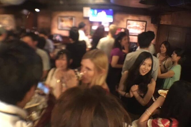 Tokyo Local International Solo Attend Party Experience Shinjuku - How to Meet and Connect With Other Solo Attendees at the Party