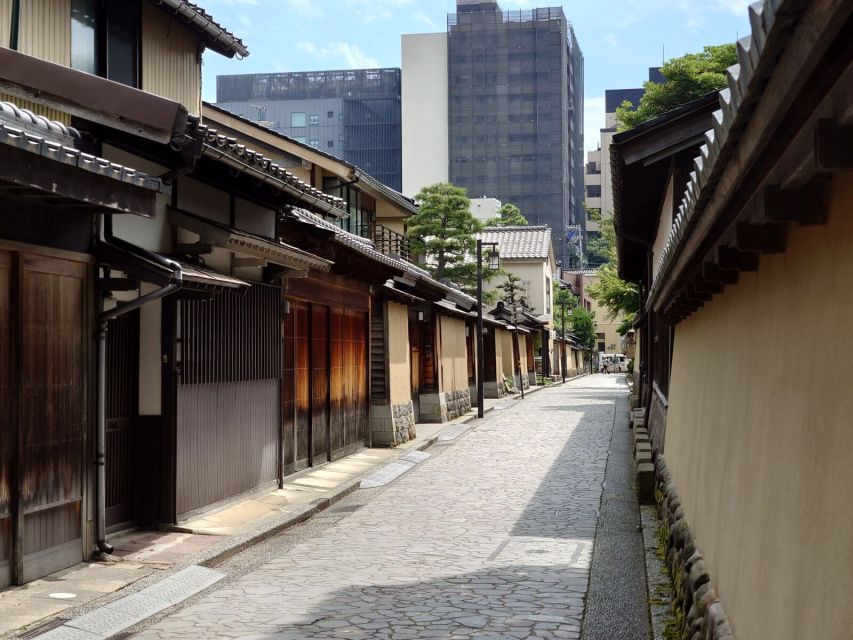 Kanazawa: Samurai, Matcha, Gardens and Geisha Full-Day Tour - Inclusions