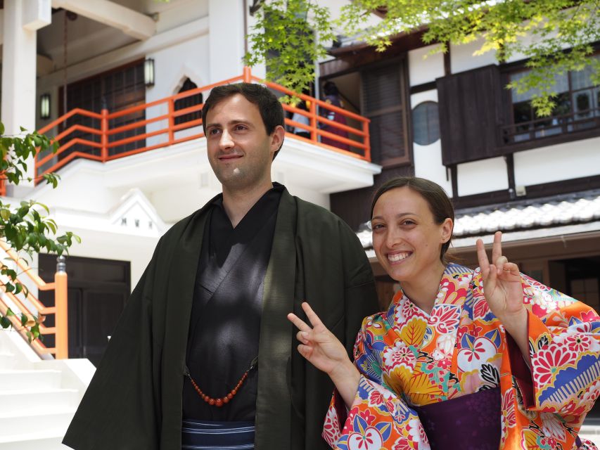 Miyajima: Cultural Experience in a Kimono - Photoshoot in a Beautiful Japanese Garden