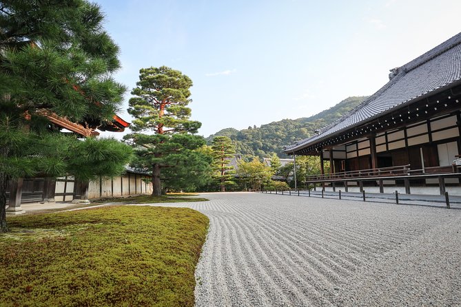 Small-Group Walking Tour With Kyoto-Style Lunch, Arashiyama - Experience the Tranquility of Arashiyamas Temples and Gardens