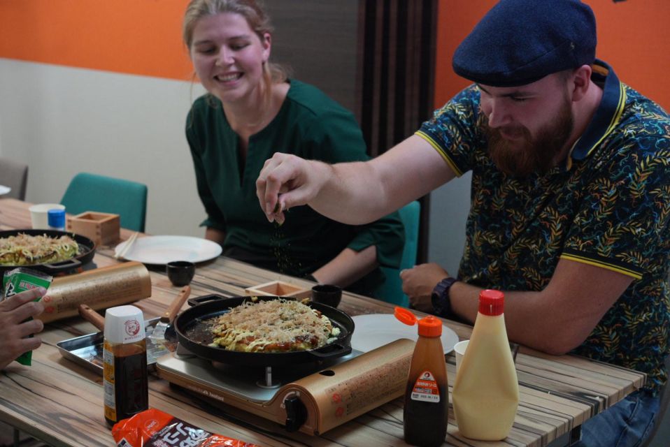 Tokyo: Okonomiyaki Classes & Travel Consultations With Local - Reservation and Payment