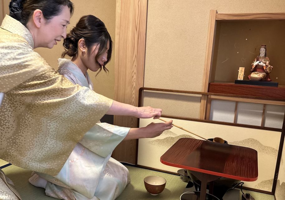 Tokyo:Genuine Tea Ceremony, Kimono Dressing, and Photography - Tea Ceremony Demonstration