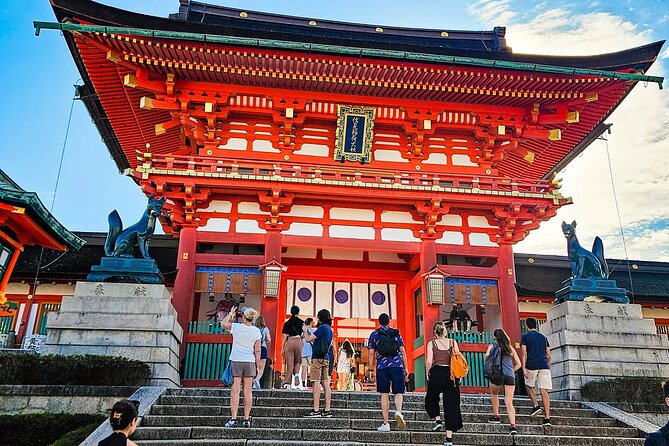 Kyoto: Fushimi Inari Taisha Small Group Guided Walking Tour - Tour Highlights