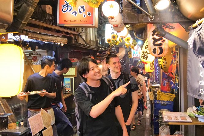 Tokyo Bar Hopping Night Tour in Shinjuku - Navigating the Streets and Discovering Hidden Spots