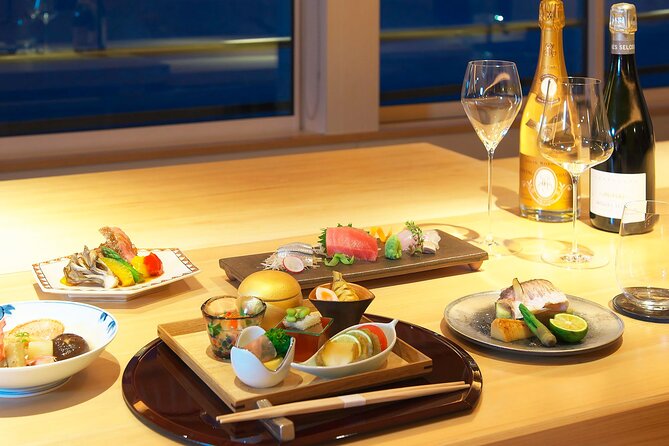 Tokyo: Yakatabune Private Lunch/Dinner Cruise - Rainy Day and Indoor Facilities