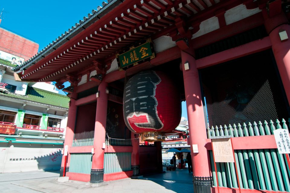 Highlights of Tokyo Private Tour With a Licensed Guide - Asakusa Temple Visit