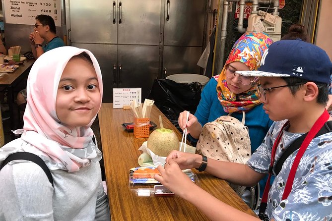 Muslim-Friendly Walking Tour of Osaka With Halal Lunch - Common questions
