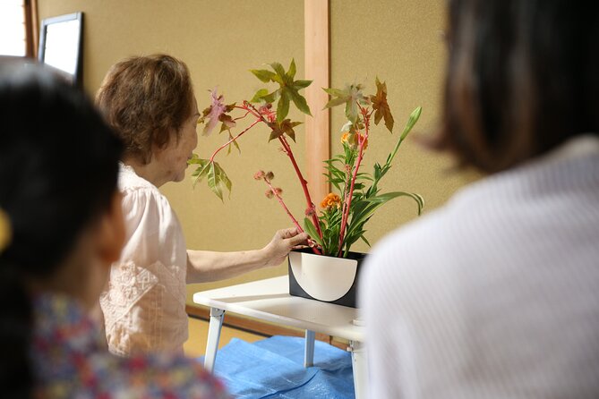 Special Ikebana Experience Guided by an Ikebana Master, Mrs. Inao - Common questions