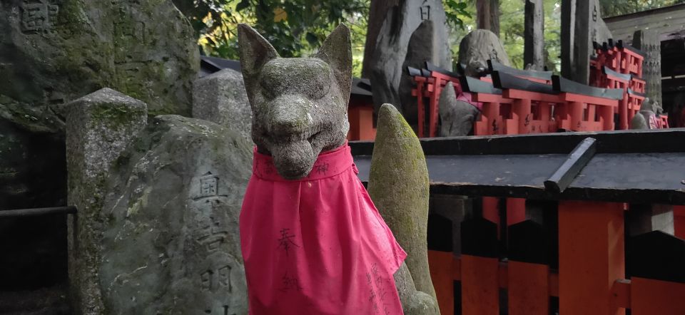 Kyoto: Historic Higashiyama Walking Tour - Gion: Geisha Culture
