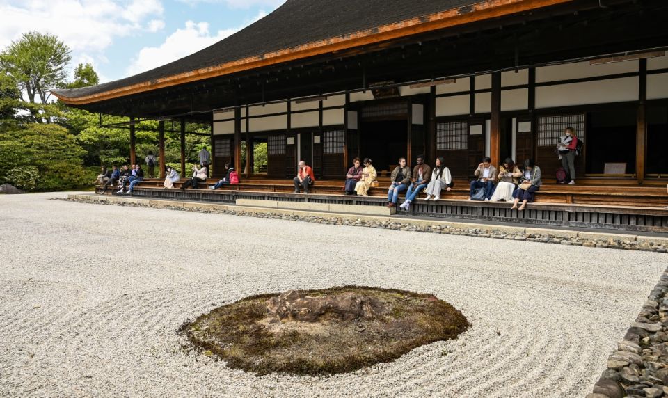Kyoto: Private Customized Walking Tour With a Local Insider - Top Attractions