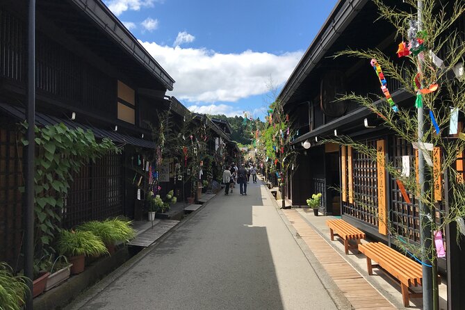 Experience Takayama Old Town 30 Minutes Walk - Frequently Asked Questions