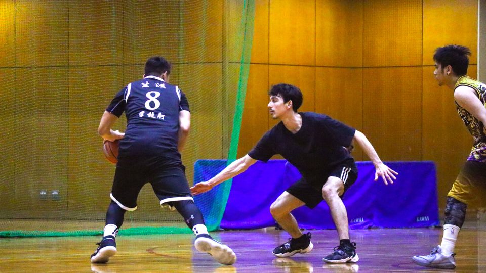Basketball in Osaka With Local Players! - Quick Takeaways