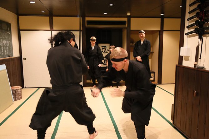 Ninja Hands-on 2-hour Lesson in English at Kyoto - Elementary Level - Ninja Techniques Covered