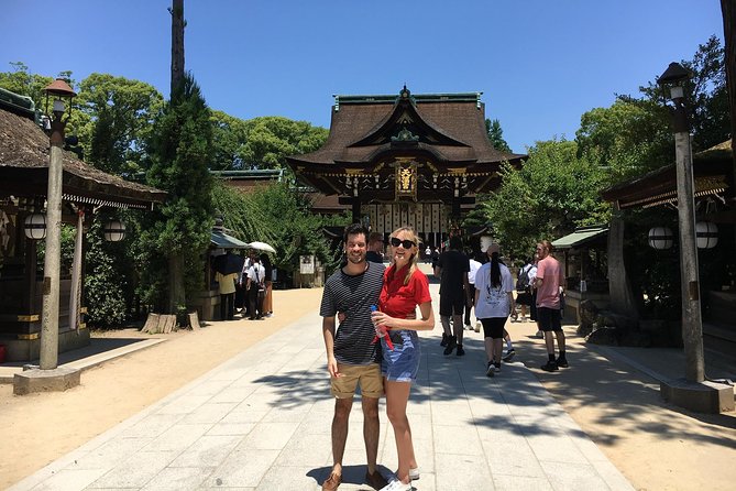 Small-Group Full-Day Cycle Tour: Highlights of Kyoto - Discovering the Enchanting Gion District: Geishas and Traditional Culture