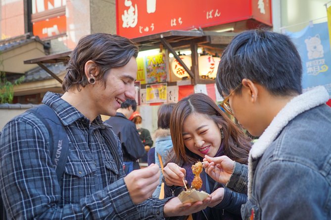 Osaka Local Foodie Walking Tour in Dotonbori and Shinsekai - Sampling Osakas Famous Kushikatsu: A Deep-Fried Delight
