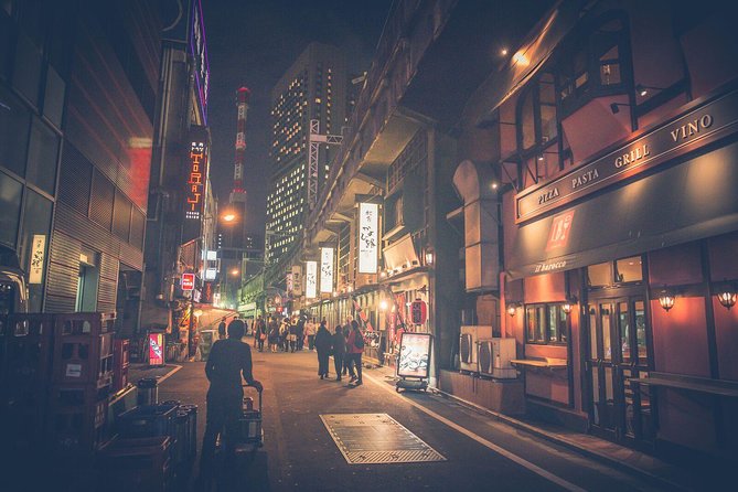 Tokyo by Night: Japanese Food and Drinks Experience - A Guide to Tokyos Culinary Scene