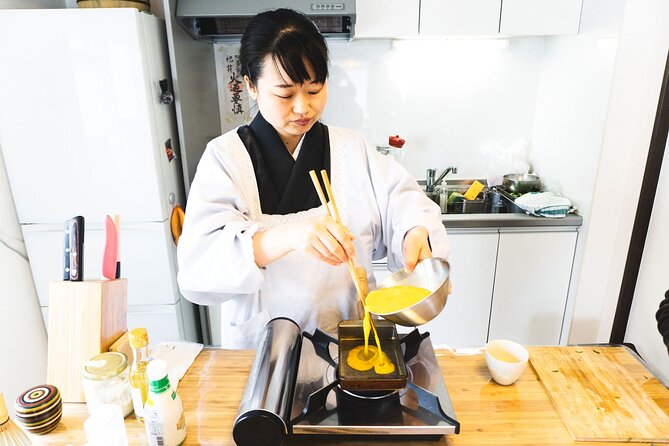 Japanese In-Home Cooking Lesson and Meal With a Culinary Expert in Osaka - Quick Takeaways