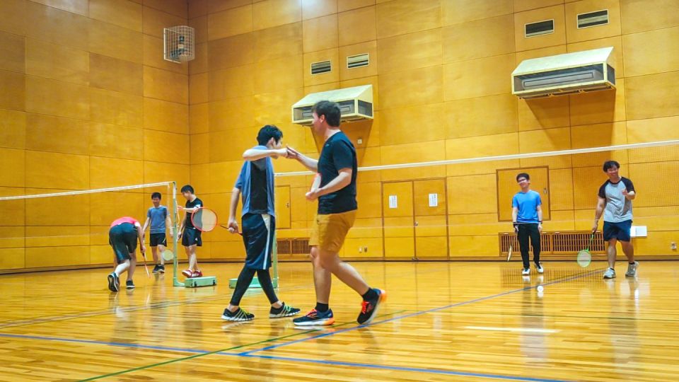 Osaka: Badminton Lesson With Racket Rental - Quick Takeaways