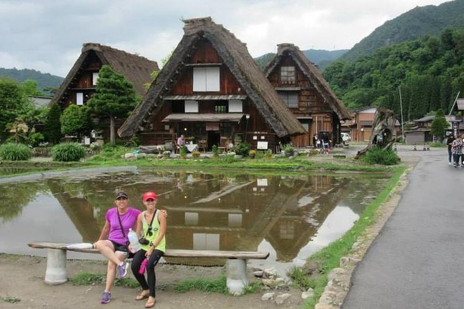 Shirakawago All Must-Sees Private Chauffeur Tour With a Driver (Takayama Dep.)