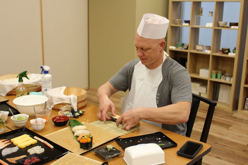 Tokyo: Tsukiji Market Guided Tour & Sushi-Making Experience - The Sum Up