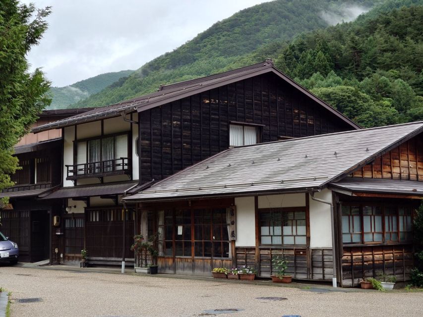 Nagano/Matsumoto: Matsumoto Castle and Narai-juku Day Trip - Discovering the History of Matsumoto Castle