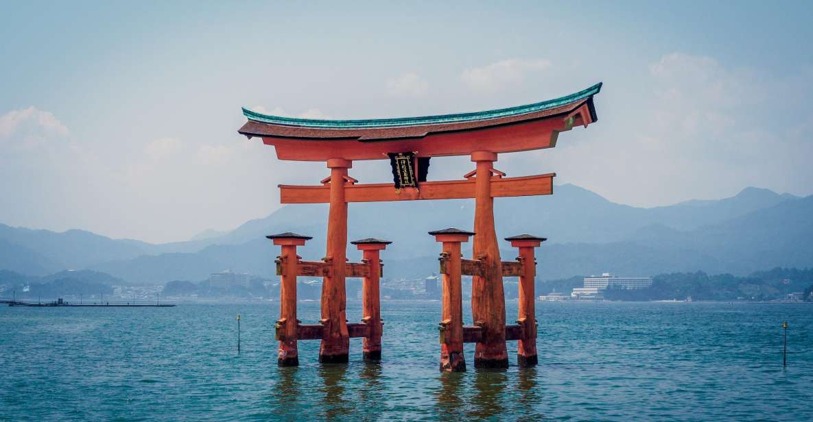 The Peace Memorial to Miyajima : Icons of Peace and Beauty - Itsukushima Shrine: Grand Shinto Architecture